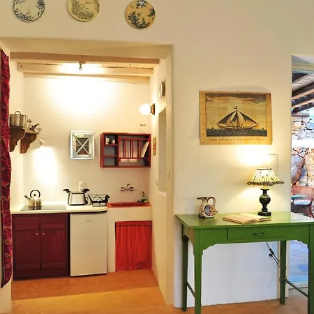Apartment Alonistria *