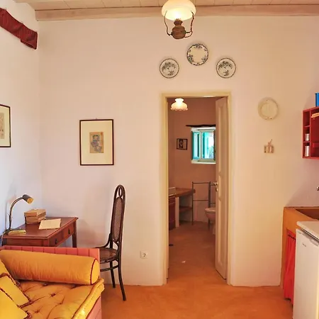 Alonistria Apartment
