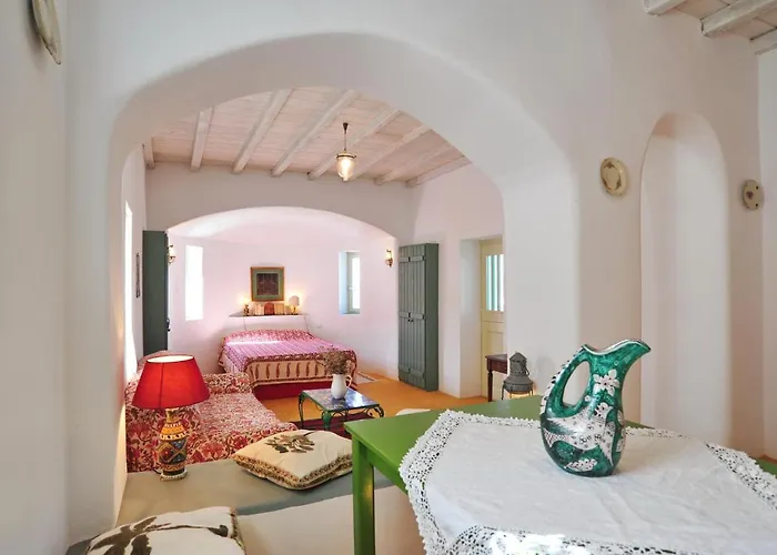 Alonistria * Ormos Aigialis