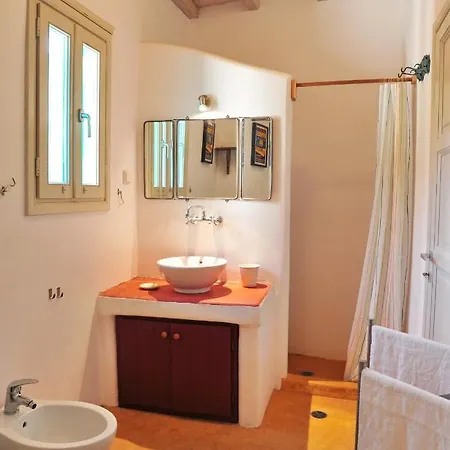 Alonistria * Ormos Aigialis